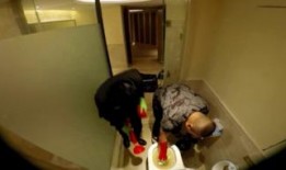 马桶大电影最新爆料,剧情反转揭秘，幕后黑手浮出水面！